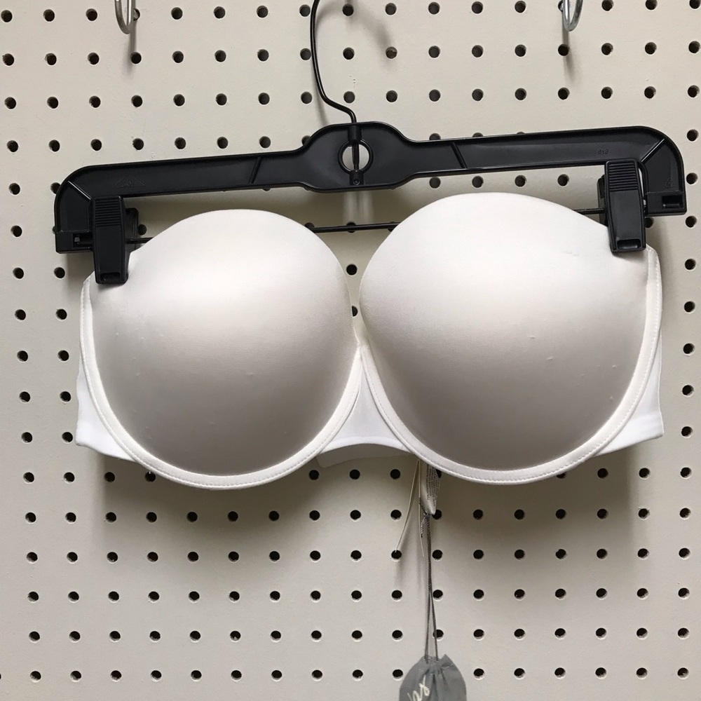 Gilly Hicks White strapless bra